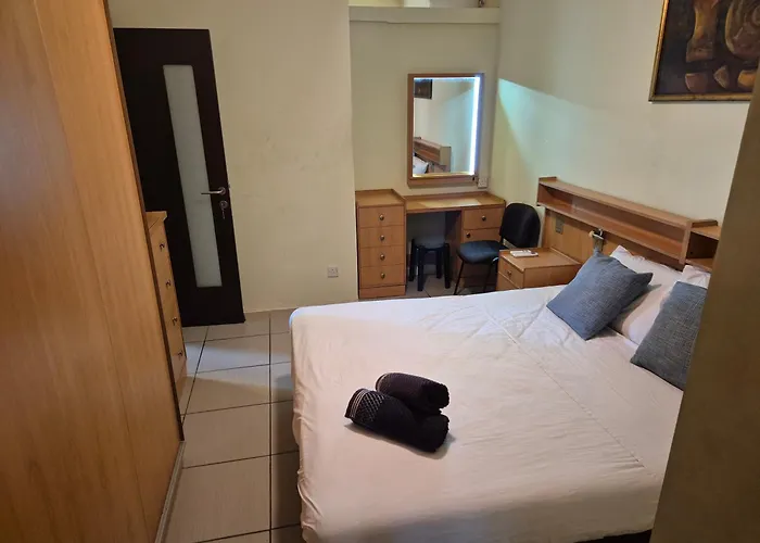 Urban Chic Marsalforn